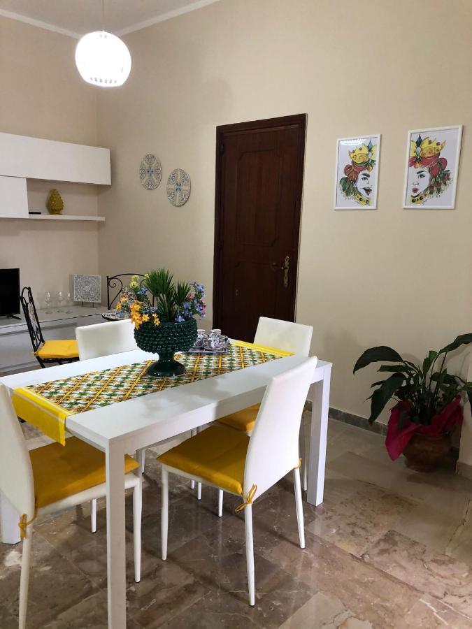 Casa Vacanze Makari Apartment Trappeto  Bagian luar foto